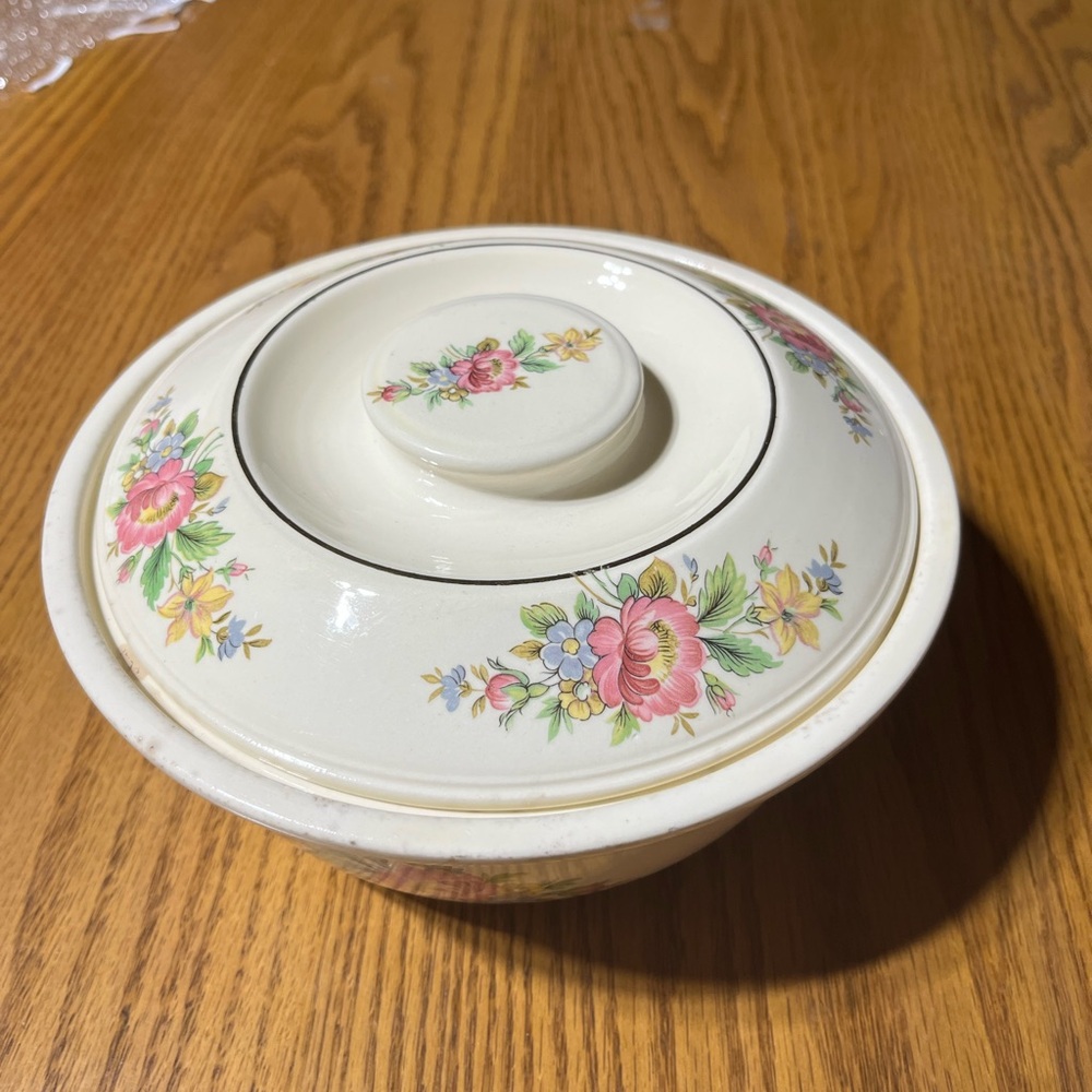 Vintage Floral Ceramic Serving Bowl with Lid. Casserole Dish Oven Proof